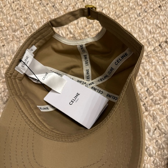 Brand new tan Logo Strapback Hat - Picture 3 of 6